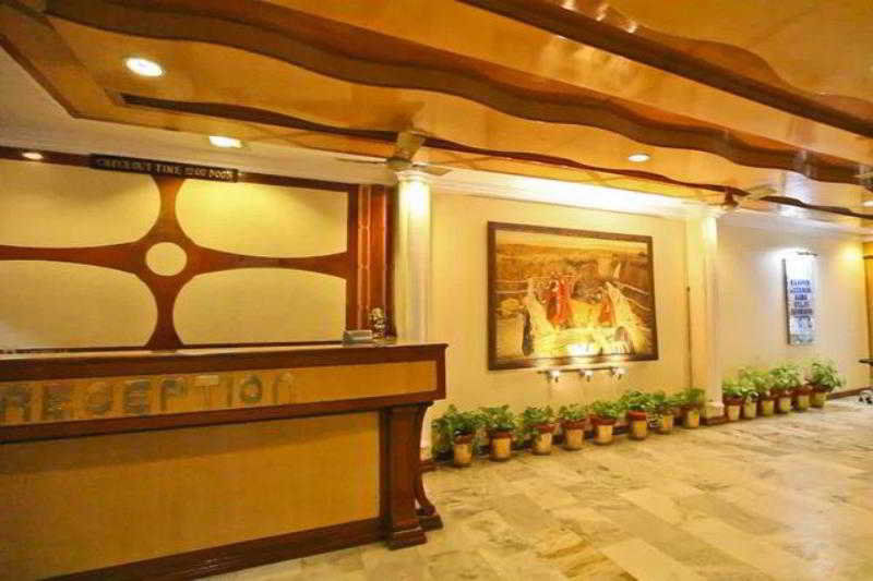 Mandakini Kanpur Exteriör bild